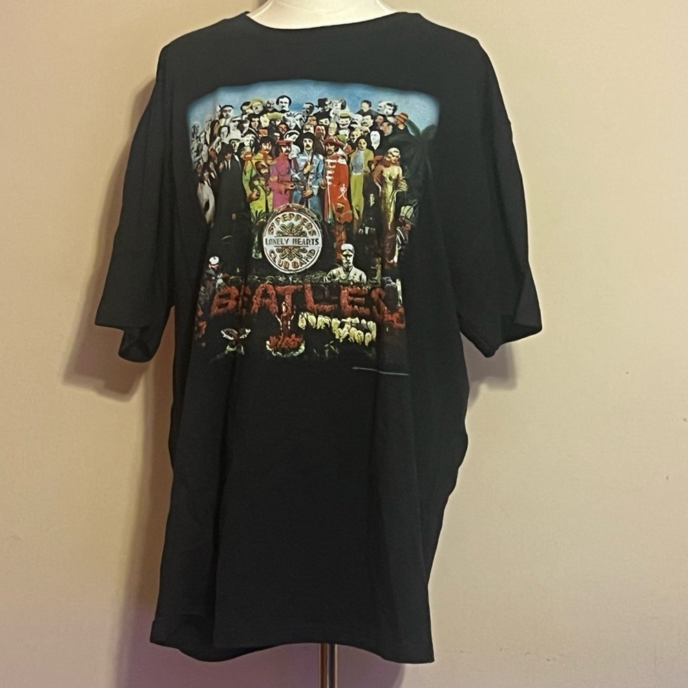 Beatles Sgt. Pepper’s Lonely Hearts Club Band T-Shirt